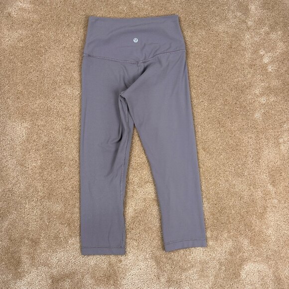 Lululemon Women's Yoga Pants Leggings Running Workout Fuchsia Purple Size 4 - Picture 1 of 6